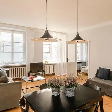 Shortstaypoland Piwna Apartmán *